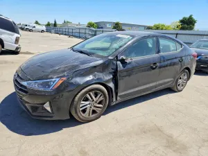 Hyundai Elantra 2.0L 4 2020
