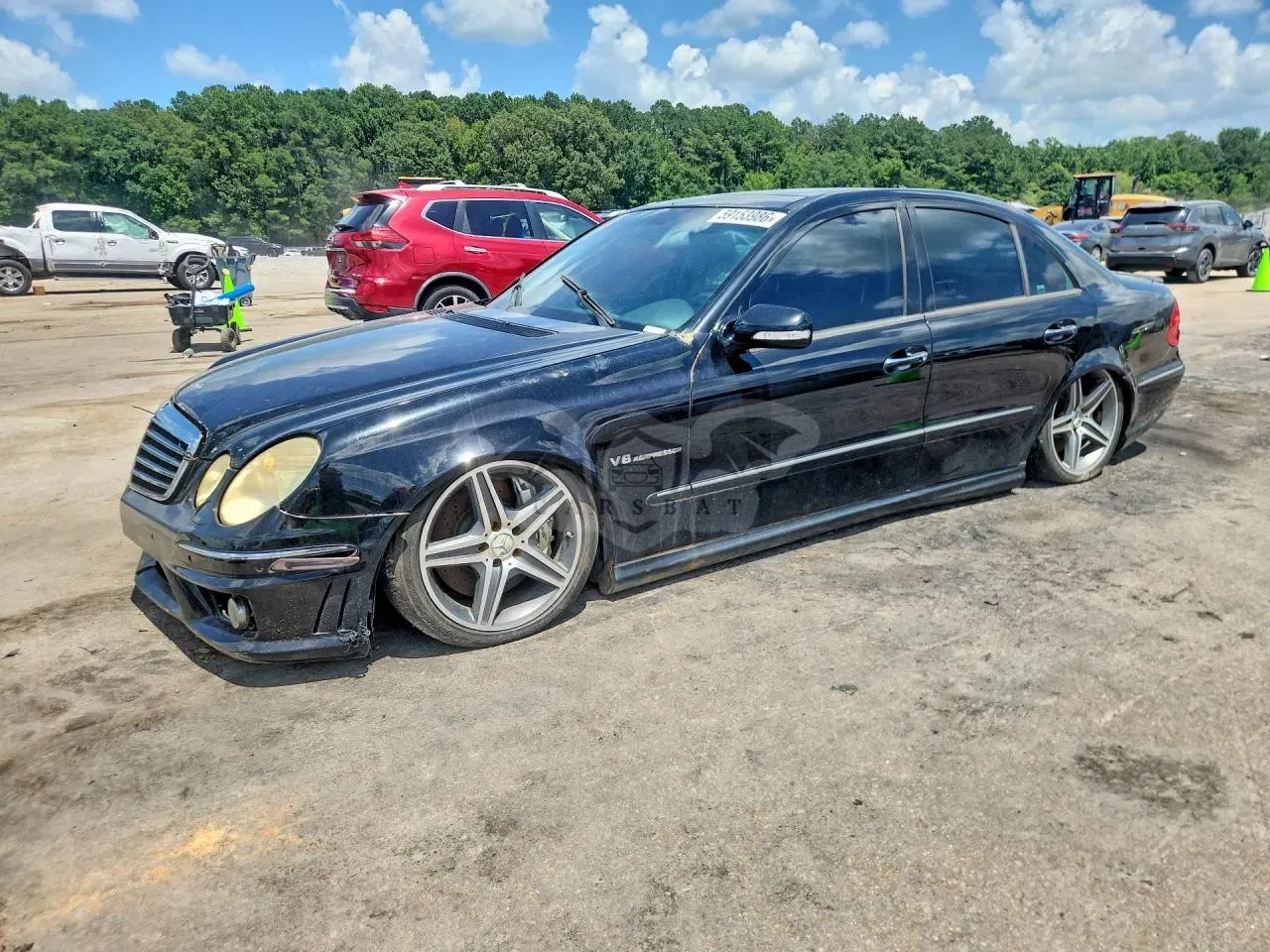 Mercedes-Benz E 5.5L 8 2005
