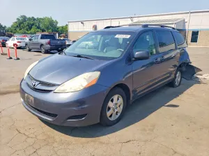 Toyota Sienna 3.5L 6 2009