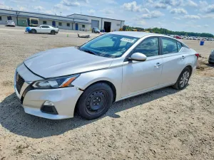 Nissan Altima 2.5L 4 2019