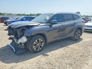 Toyota Highlander 3.5L 6 2020