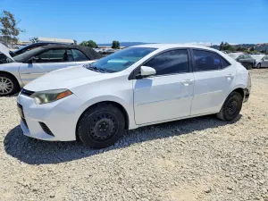 Toyota Corolla 1.8L 4 2015
