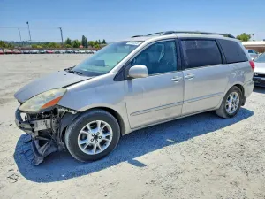 Toyota Sienna 3.3L 6 2006