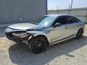Honda Civic 2.0L 4 2025