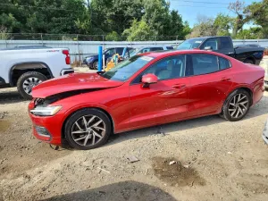 Volvo S60 2.0L 4 2019