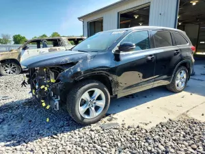 Toyota Highlander 3.5L 6 2017