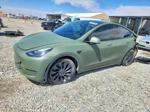 Tesla Model Y 2024