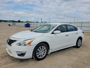 Nissan Altima 2.5L 4 2015