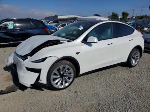 Tesla Model Y 2026