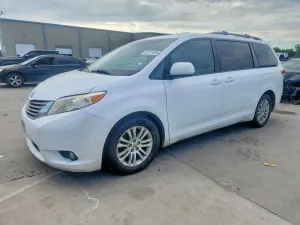 Toyota Sienna 3.5L 6 2012