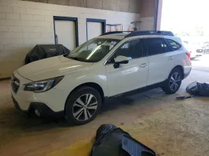 Subaru Outback 2.5L 4 2019