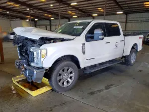 Ford F-350 6.7L 8 2018