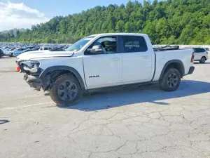 RAM 1500 5.7L 8 2019