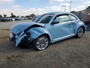 Volkswagen Beetle 2.5L 5 2012