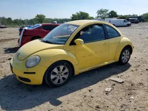 Volkswagen Beetle 2.5L 5 2008