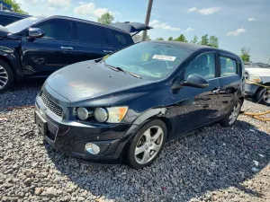 Chevrolet Aveo (Sonic) 1.4L 4 2015