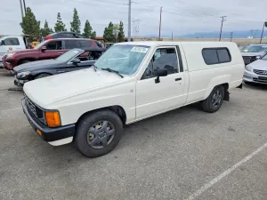 Toyota Hilux 2.4L 4 1984