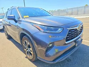 Toyota Highlander 3.5L 6 2021