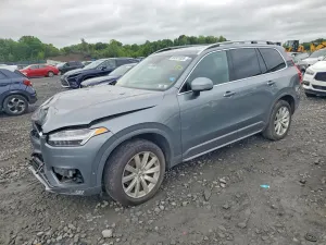 Volvo XC90 2.0L 4 2018