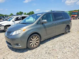 Toyota Sienna 3.5L 6 2012