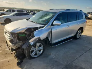 Toyota Highlander 3.5L 6 2013