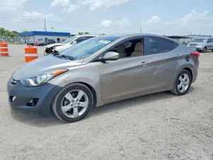 Hyundai Elantra 1.8L 4 2013