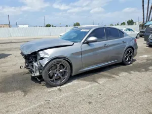 Alfa Romeo Giulia 2.0L 4 2018