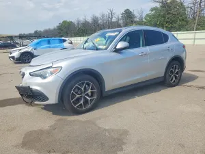 Alfa Romeo Stelvio 2.0L 4 2019