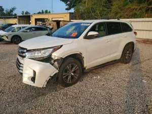 Toyota Highlander 3.5L 6 2017