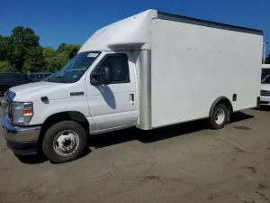 Ford Econoline 7.3L 8 2022
