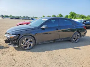 Hyundai Elantra 2.0L 4 2025