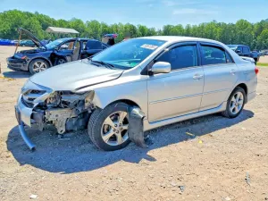 Toyota Corolla 1.8L 4 2013