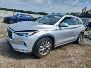 Infiniti QX50 2.0L 4 2021