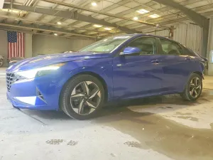 Hyundai Elantra 2.0L 4 2023