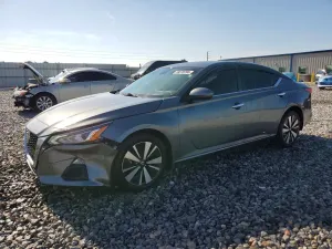 Nissan Altima 2.5L 4 2021