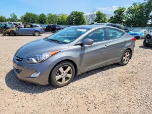Hyundai Elantra 1.8L 4 2013
