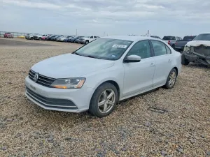 Volkswagen Jetta 1.4L 4 2017
