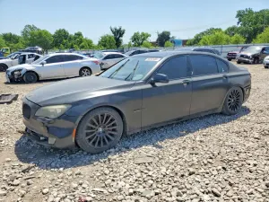 BMW 7 Series 4.4L 8 2009