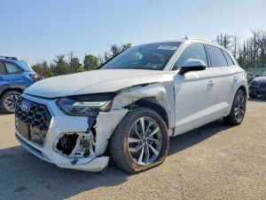 Audi Q5 2.0L 4 2023