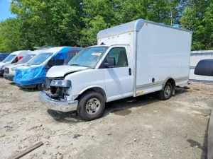 Chevrolet Express 6.6L 8 2024