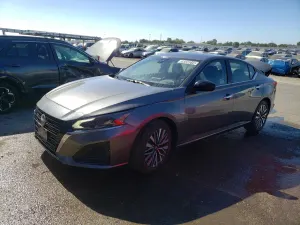 Nissan Altima 2.5L 4 2025