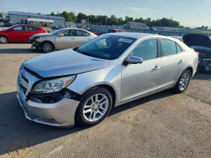 Chevrolet Malibu 2.4L 4 2013