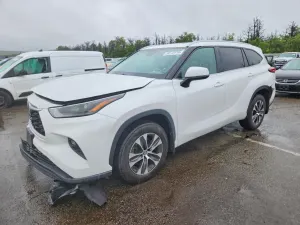 Toyota Highlander 2.4L 4 2023