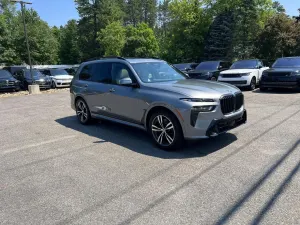 BMW X7 3.0L 6 2023
