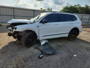 Volkswagen Tiguan 2.0L 4 2021