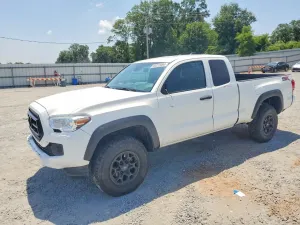 Toyota Tacoma 2.7L 4 2021