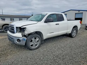 Toyota Tundra 4.6L 8 2011