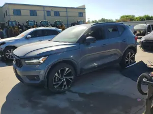Volvo XC40 2.0L 4 2022