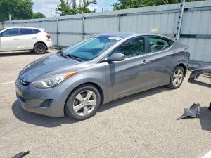 Hyundai Elantra 1.8L 4 2013