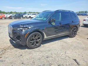 BMW X7 3.0L 6 2021